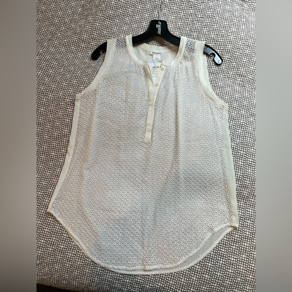 NWT Club Monaco ivory sleeveless top, Size Medium